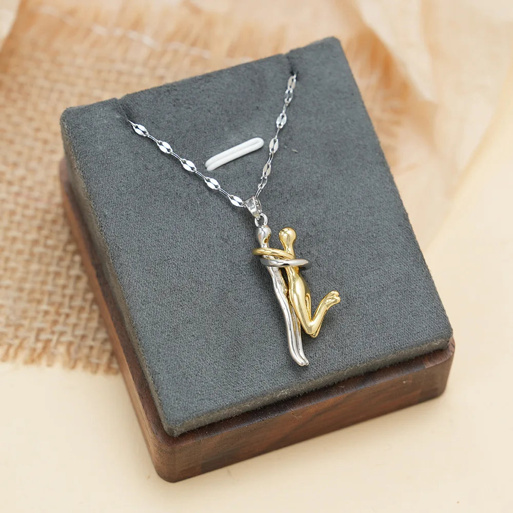 Stainless Steel Chains Couple Hugging Pendant Necklace for Women Men Gold Silver Color Necklaces Lovers Couples Jewelry Gifts