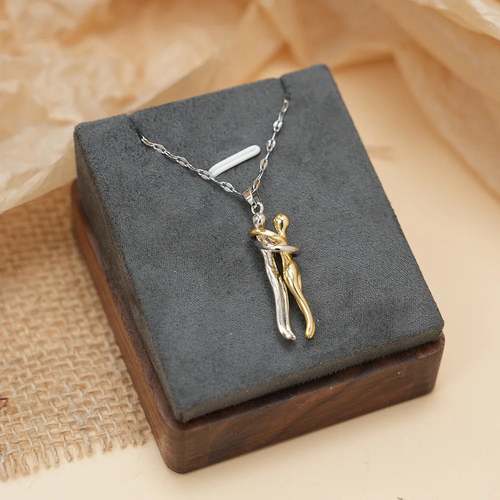 Stainless Steel Chains Couple Hugging Pendant Necklace for Women Men Gold Silver Color Necklaces Lovers Couples Jewelry Gifts