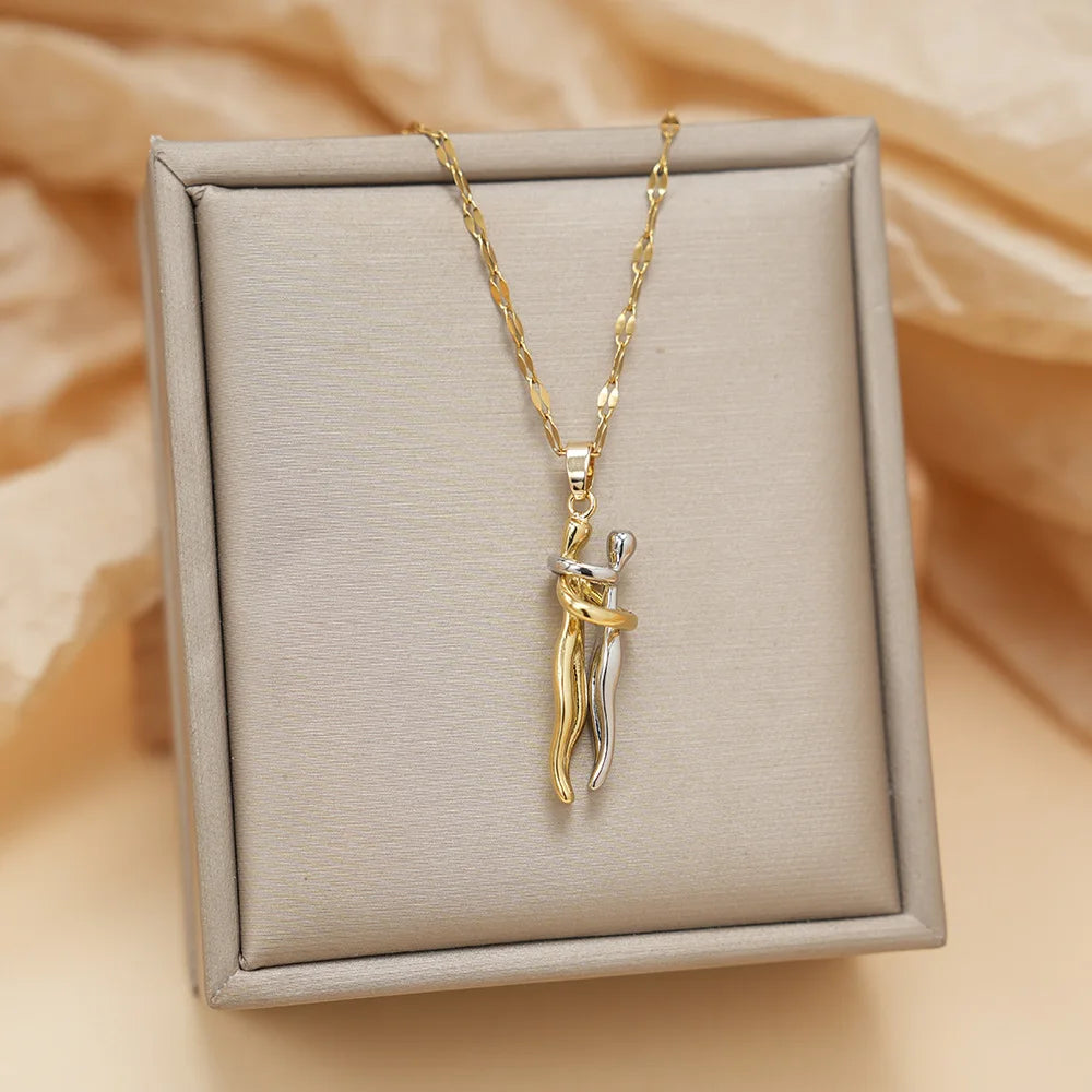 Stainless Steel Chains Couple Hugging Pendant Necklace for Women Men Gold Silver Color Necklaces Lovers Couples Jewelry Gifts